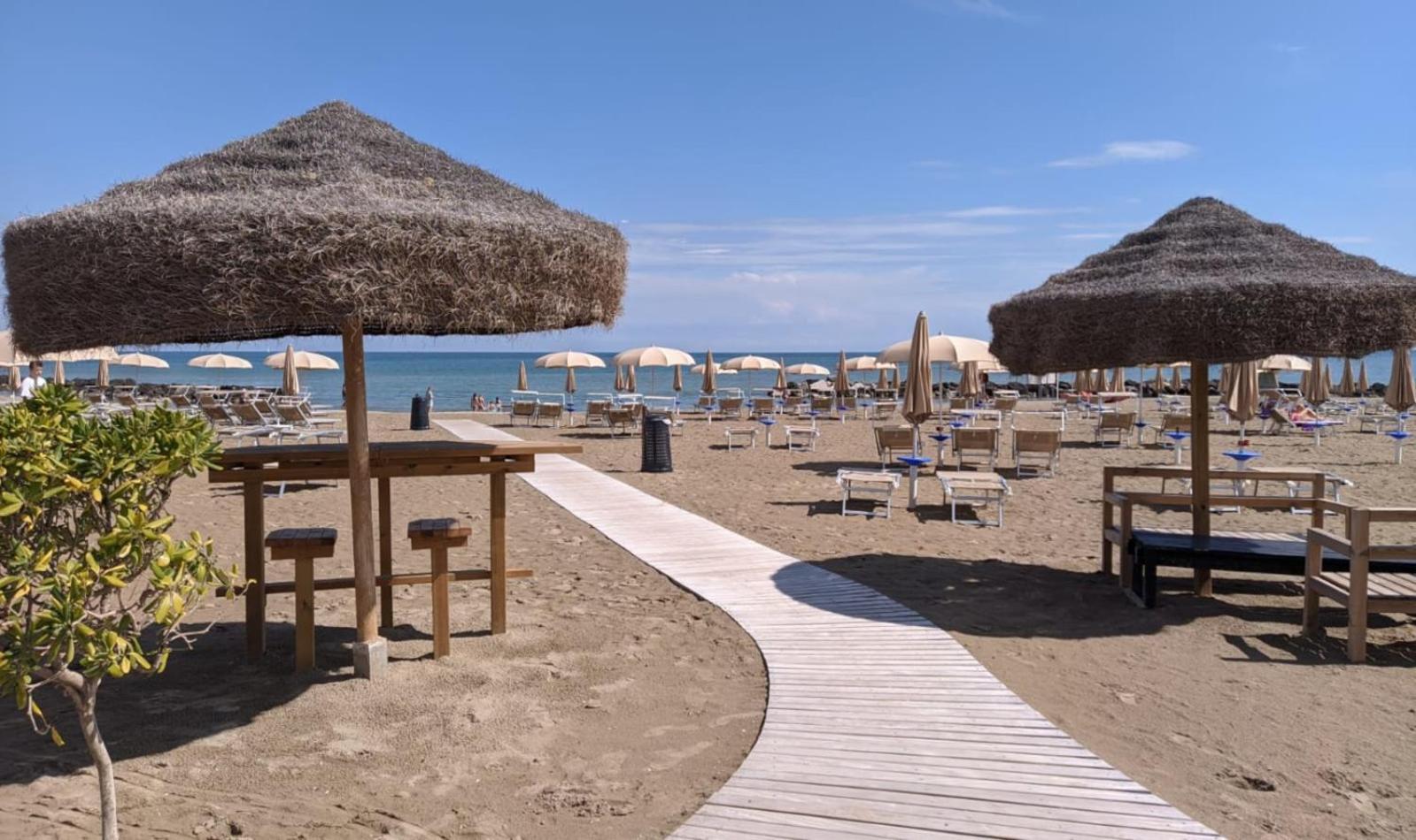 Casa Stefania Rimini Lägenhet Exteriör bild